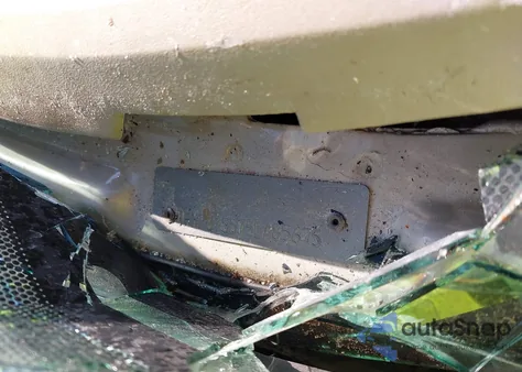 2005 Ford Expedition Xlt z USA, uszkodzony, nr VIN 1FMPU15575LA85675